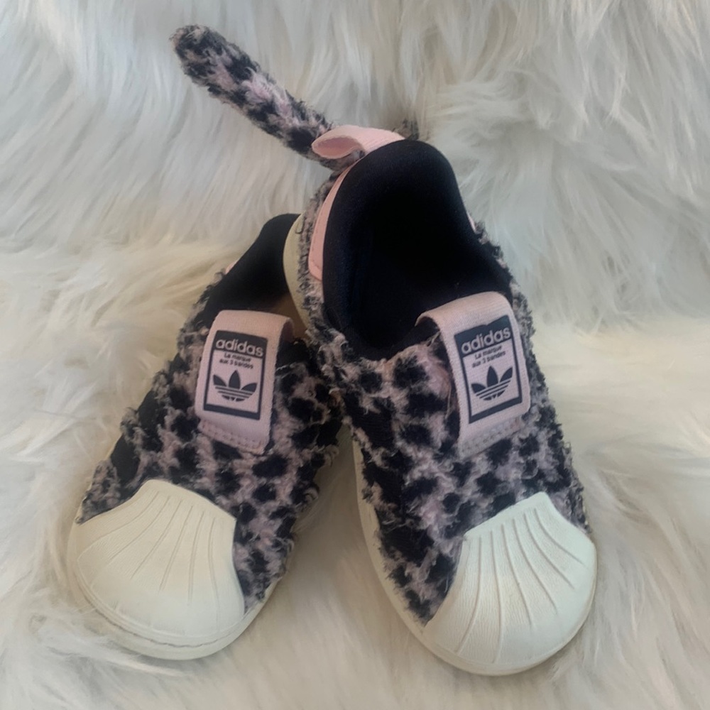 Adidas Toddler/ Sneaker/ Slip On
